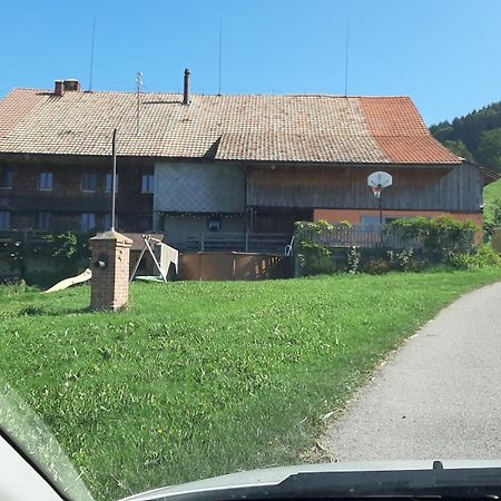 Chez Astrid Bed and Breakfast Treyvaux Exteriör bild